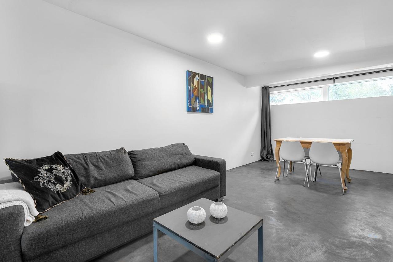 Lovely Studio Apartment With Hot Tub Reykjavik Exterior photo
